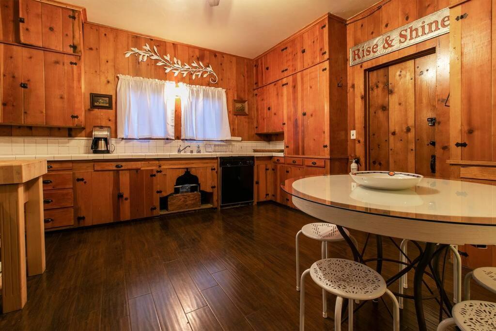 The Lodge At 11 Chimneys Idyllwild Εξωτερικό φωτογραφία